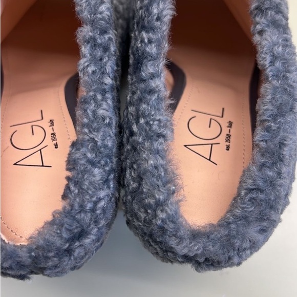 AGL MADE IN ITALY Gray Fuzzy Mules with Peep-Toe Design - Picture 4 of 8